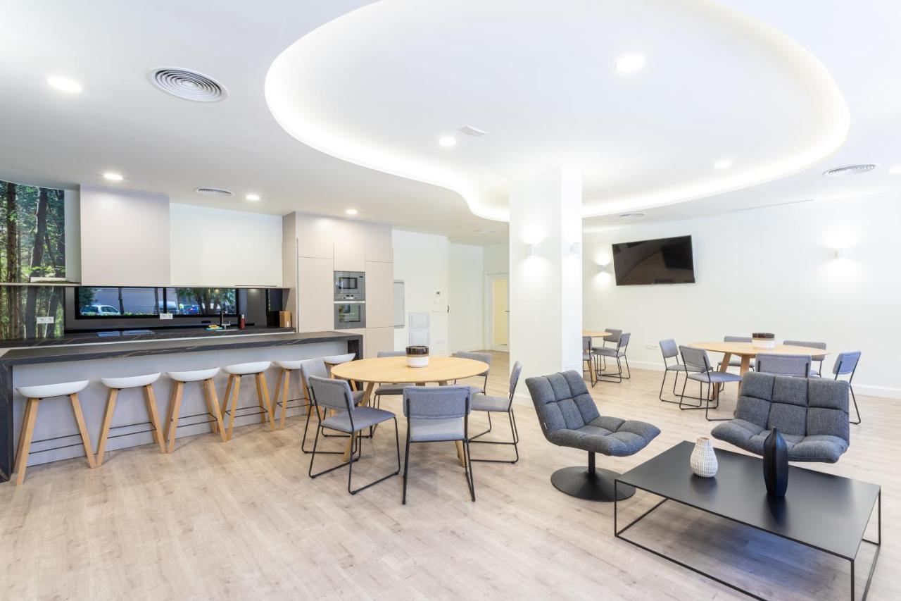 Green Infinity Luxury Apartment By Ghr Rentals 에스테포나 외부 사진